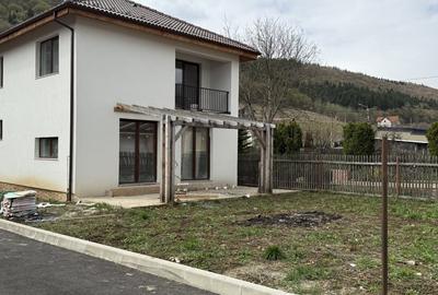 Casă individuală cu 4 camere cu Canalizare în Gilău - 5