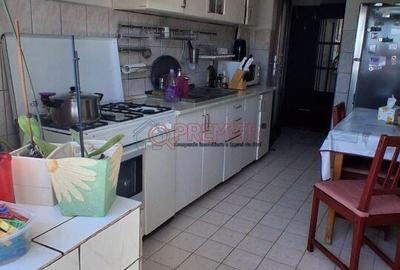 Apartament cu 4 camere decomandat în Octavian Goga - 2