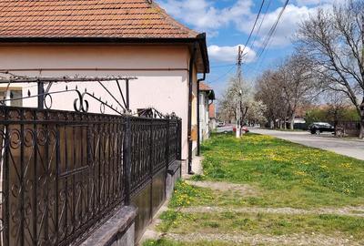 Casă cu 5 camere cu Teren 830 Mp în Central - 2