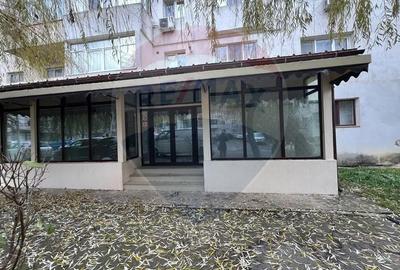 Spațiu comercial, de 30 mp, în Central - 2