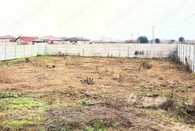 Casă cu 5 camere cu Teren 1000 Mp în Mândruloc