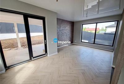 Casă individuală cu 4 camere cu Canalizare în Bucium