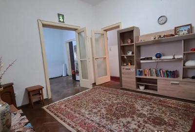 Casă cu 5 camere cu Teren 159 Mp în Tineretului - 2