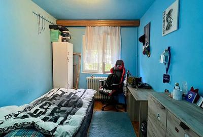 Apartament cu 4 camere semidecomandat în Circumvalațiunii - 1