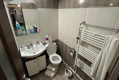 Apartament cu 2 camere decomandat în Capitol - 4