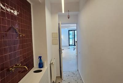 Spatiu comercial de vanzare, pretabil clinica medicala 180 mp utili! - 18