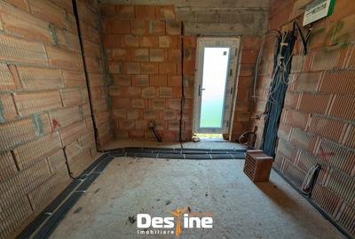 Casă individuală cu 4 camere cu Teren 1000 Mp în Dobrovăț - 10