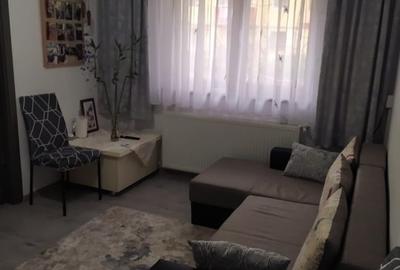 Apartament cu 2 camere, mobilat în Micro III - 2