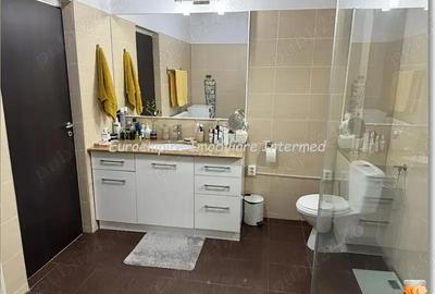 Casă cu 4 camere cu Canalizare în Lumina - 7