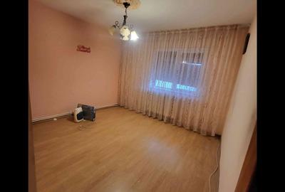 Apartament cu 3 camere decomandat în Nord - 4