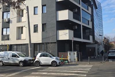 De inchiriat spatiu com. stradal 115 mp + curte parcare 56 mp  Str. Agricultori - 9