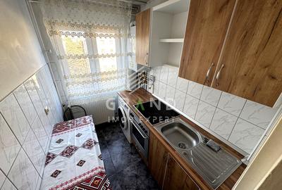 Apartament cu 2 camere semidecomandat, mobilat în Mănăștur