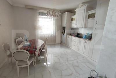 Casă cu 4 camere cu Teren 600 Mp în Central - 11