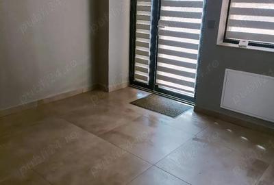 Spațiu comercial, de 55 mp, în Central - 3