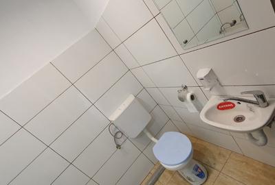 Spațiu comercial, de 210 mp, în Central - 6