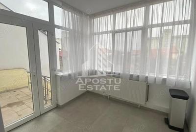 Apartament cu 3 camere semidecomandat în Dâmbovița