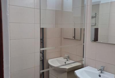 De închiriat apartament cu 2 camere, decomandat, situat în zonă Ultracentrală, - 7