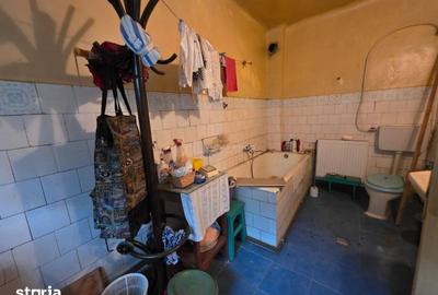 Casă cu 3 camere cu Teren 281 Mp în Central - 6