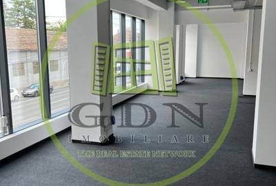 Birou, de 209.80000305176 mp, în Central - 11