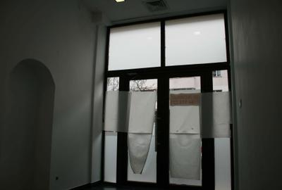 Spațiu comercial, de 14 mp, în Central - 7