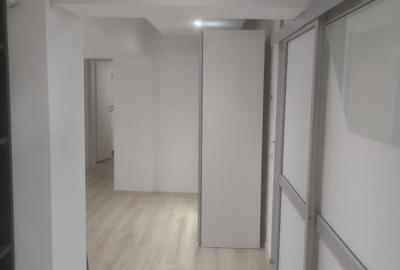 Apartament cu 4 camere decomandat în P-ța Unirii - 9