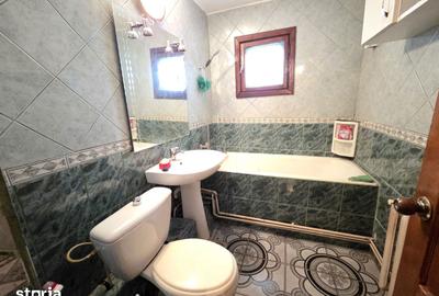 Apartament cu 4 camere decomandat în Micro 3 - 6