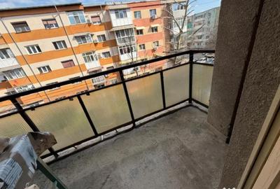 Garsonieră decomandată în Rovine