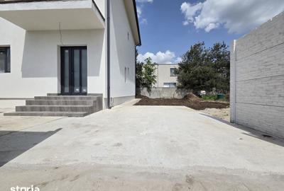 Casă cu 6 camere cu Teren 250 Mp în Central - 3