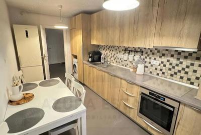 Apartament cu 4 camere decomandat în Șelimbăr - 10