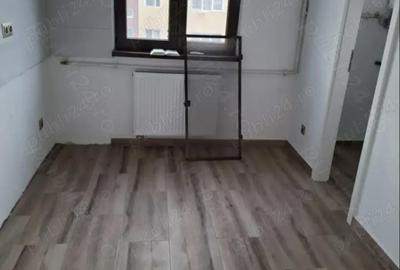 Apartament cu 3 camere semidecomandat în Govândari - 6