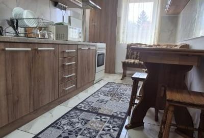 Apartament cu 2 camere decomandat, mobilat în Tractorul - 5