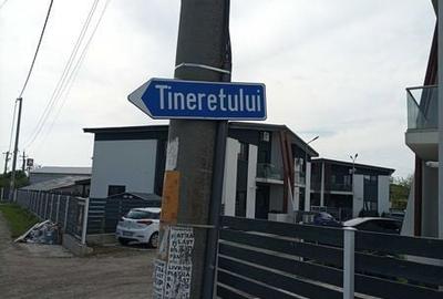 Teren de 1900 mp, în 1 Decembrie - 4