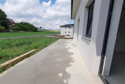 Casă individuală cu 7 camere cu Teren 450 Mp în Moara - 4