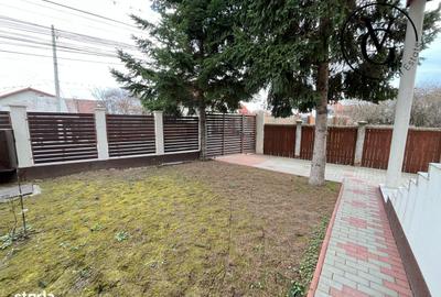 Casă cu 4 camere cu Canalizare în Central