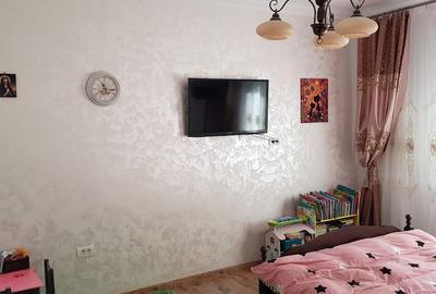 Casă cu 4 camere cu Canalizare în Central - 14