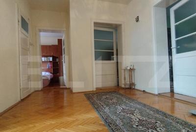 Casă cu 5 camere cu Teren 241 Mp în Central - 11