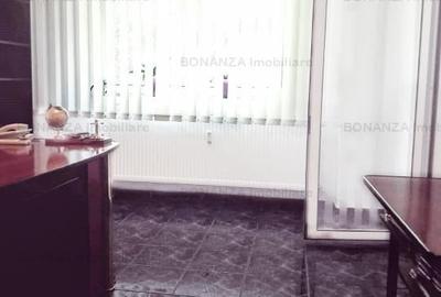 Garsonieră decomandată în Moșilor