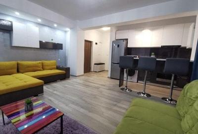 Apartament cu 2 camere semidecomandat, mobilat în Central
