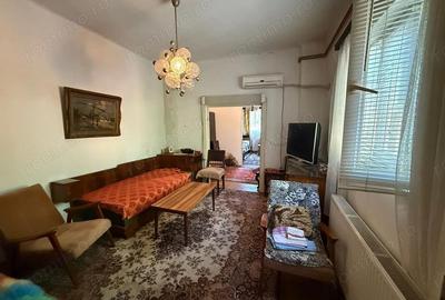 Casă cu 4 camere cu Canalizare în 1 Mai - 13