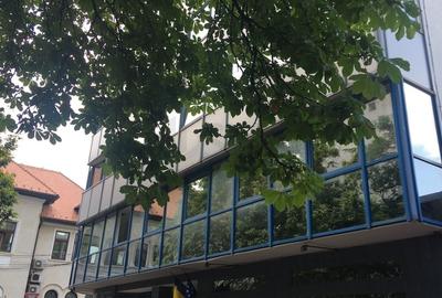 Birou, de 2,530 mp, în P-ța Victoriei - 8