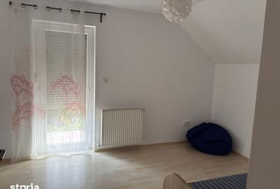 Casă cu 5 camere cu Teren 540 Mp în Sânmihaiu Român - 3
