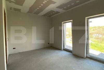 Casă cu 4 camere cu Teren 700 Mp în Central - 8
