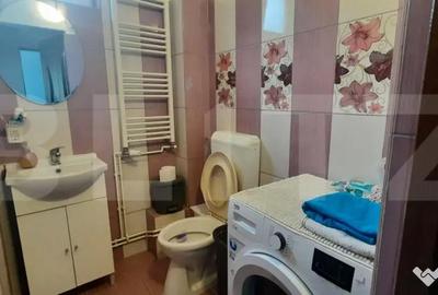 Apartament cu 4 camere decomandat, mobilat în Micro 15