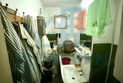 Apartament cu 3 camere semidecomandat în Craiovița Nouă - 2