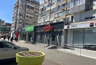 Spațiu comercial, de 200 mp, în Micro 19 - 1