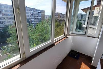 Apartament cu 2 camere semidecomandat în Berceni - 7