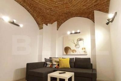 Cladire de patrimoniu din secolului XIX, de vanzare, zona - 11