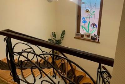 Duplex cu 10 camere cu Canalizare în Săsar - 11