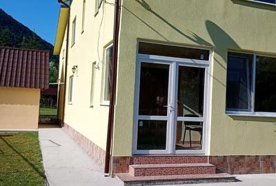 Casă cu 6 camere cu Teren 1500 Mp în Lepșa - 4