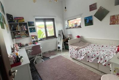 Casă cu 4 camere cu Teren 541 Mp în Cetate - 9